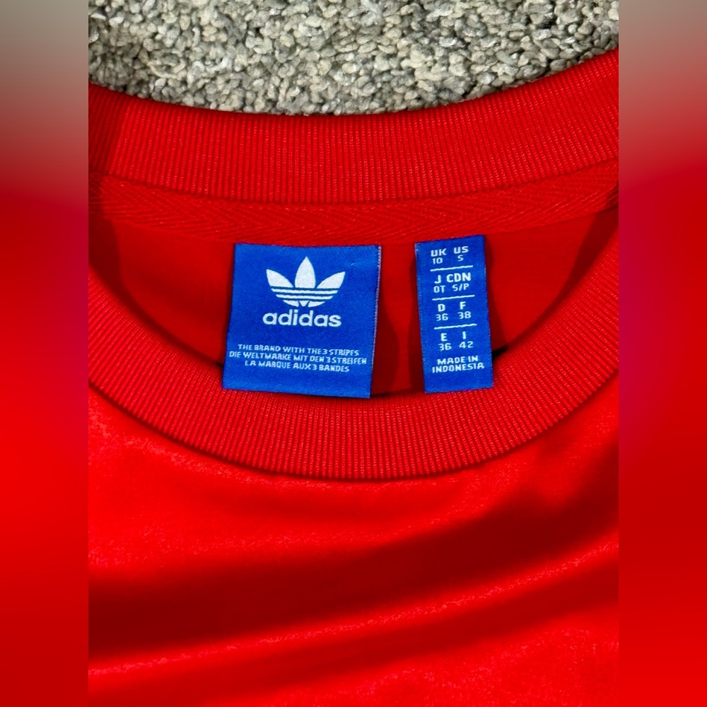 Adidas Crewneck-Bold Red Satin Trefoil-Womens size M - Picture 6 of 9